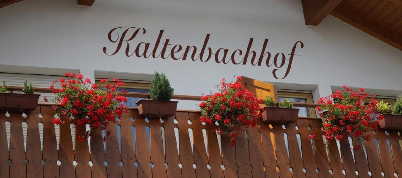 Ferienwohnungen Kaltenbachhof - Urlaub auf dem Biobauernhof Partschins Exterior foto
